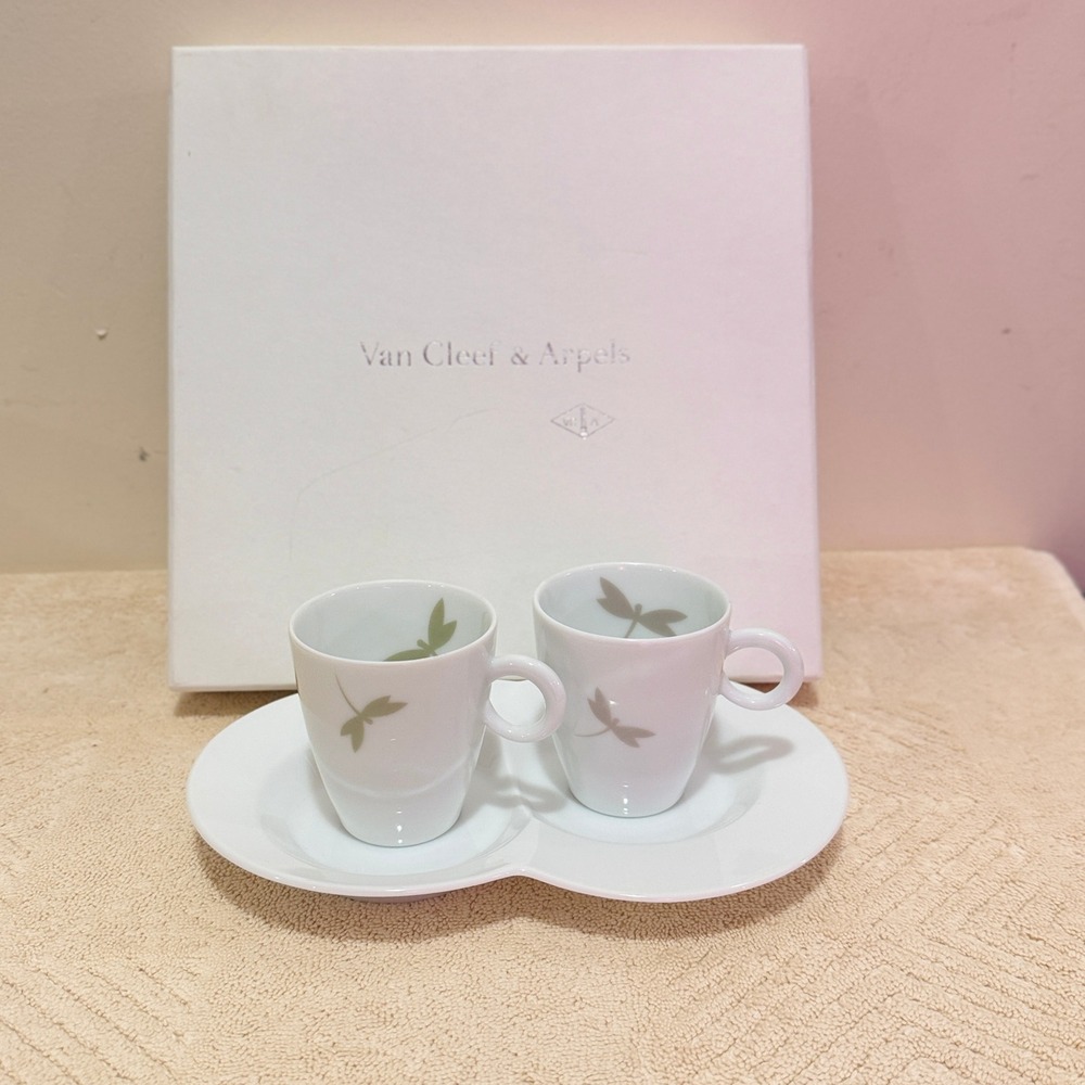 Van Cleef & Arpels White Porcelain 2 Espresso Cup & Double Saucer Gift Set Box